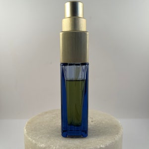 Parfum vintage WORTH &quot;JE REVIENS&quot;. 1/2 once liquide Vaporisateur miniature. Rare.