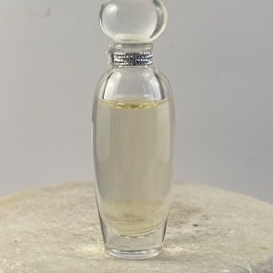 millésime Estée Lauder Pleasures Eau De Parfum Splash 3,5 ml Miniature.  Rare.  Fabriqué au Royaume-Uni