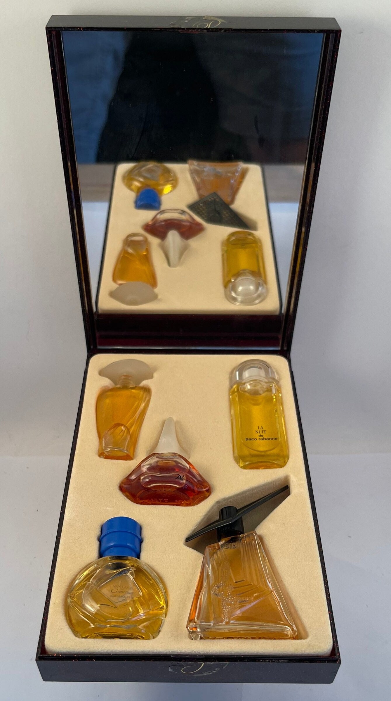 Vintage Paris Prestige Parfums Miniature Collection Set. 5 Piece