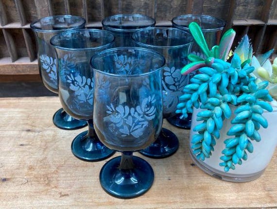 Vintage Pfaltzgraff Blue Yorktowne Goblets: Mid-Century Modern Glassware, Set of 6
