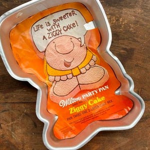 Vintage Wilton Ziggy Cake Pan Birthday Cake Pan 1978 Wilton Party Pan #2105-5053 Aluminum Baking Pan