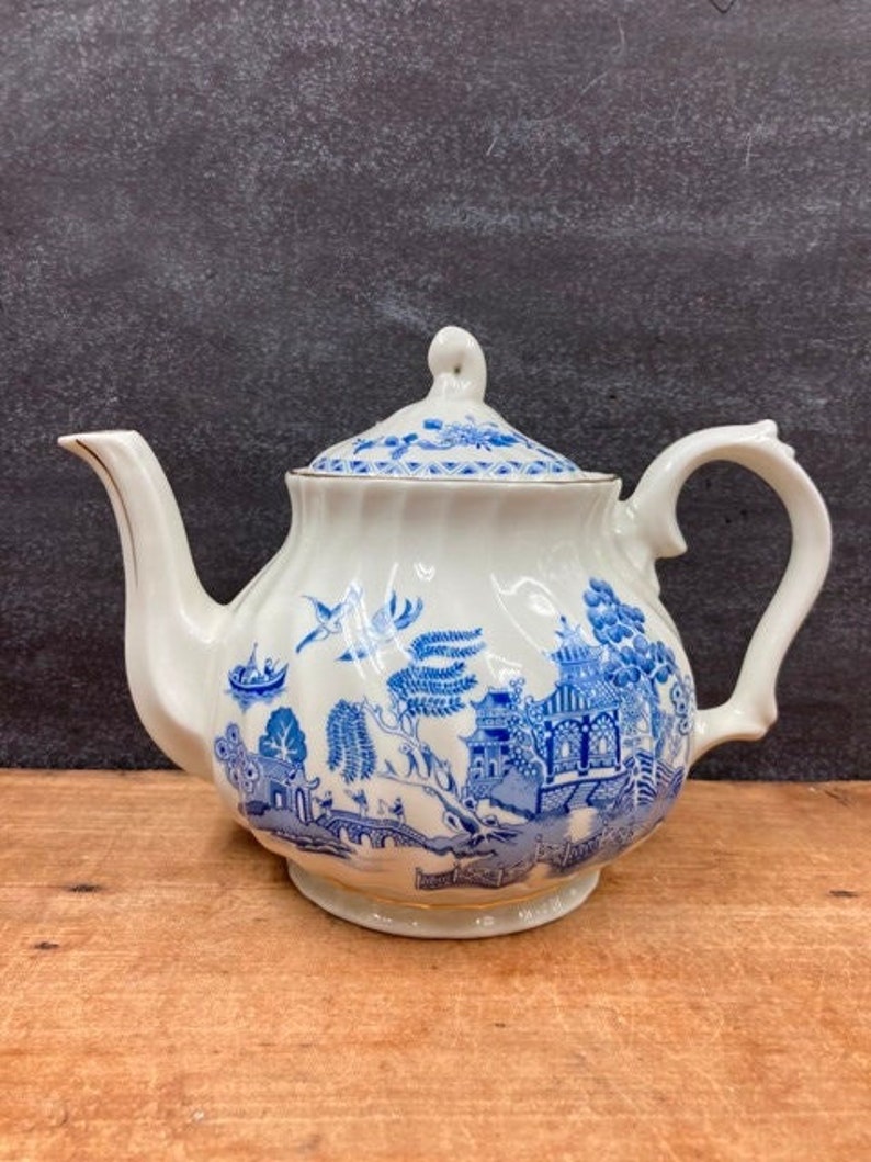 Blue Willow Teapot Robinson Design Group Japan 1989 Fine China Etsy
