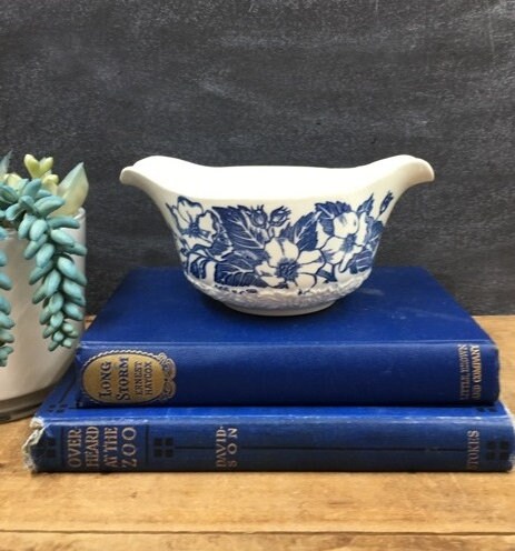 Blue Toile ironstone jug (BK) Blue Toile ironstone jug (BK)