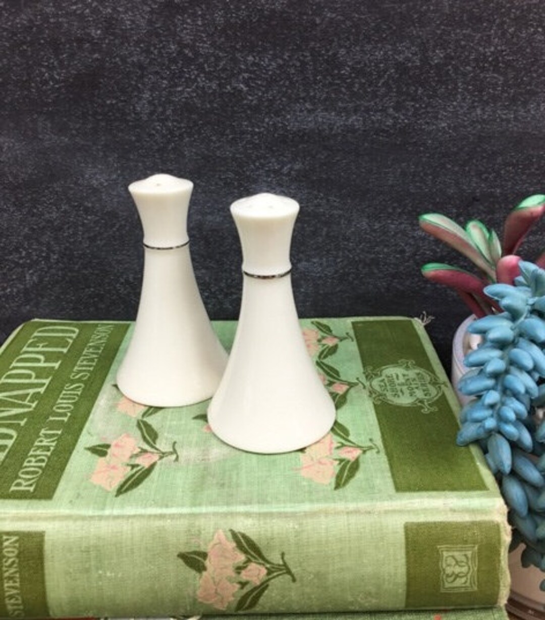 Lenox Salt and Pepper Shakers Set Mid Century Modern Dining Table Decor