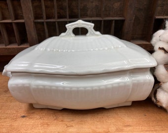 Vintage Ironstone Covered Dish Mellor, Taylor & Co. Warranted Stone China England Clear CRAZING Note Condition Vegetable Serving Dish