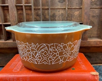 Vintage Pyrex Woodland Brown Small Covered Casserole Dish With Lid Cinderella Shape 1 QT 472 B and 472 C