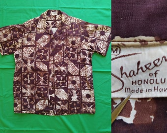 1950s Steve Stuning Shaheen's Shirt / Vintage 50s Hickory + Gingerbread + Beige Cotton Hawaiian Men Shirt + Tapa Print / VLV / Tiki