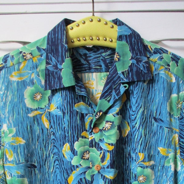 1950s Corloful Kamehameha Baumwollhemd / Vintage 50s Hawaiihemd Männer + Blumen + Blätterdruck + Bambusknöpfe -Hawaii-Tiki-VLV Pool Party