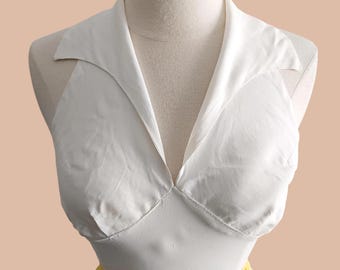 Top Babelicious de los años 40 / Blusa vintage blanca de rayón con cuello halter y lazo, estilo años 40