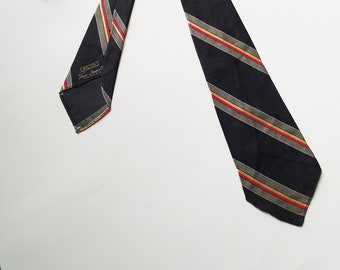 1930s Sidney Smartest Striped Necktie / Vintage 30s Black + Cream + Red Stripe Silk Rayon Men Ti e by Pano Doums Co / Depression