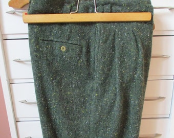 1950s Rockin and Rollin Flecked Pleated Pegs | Vintage 50s Green Wool Men Slacks Pants Trousers + Drop Belt Loops -Stage-Rockabilly-VLV