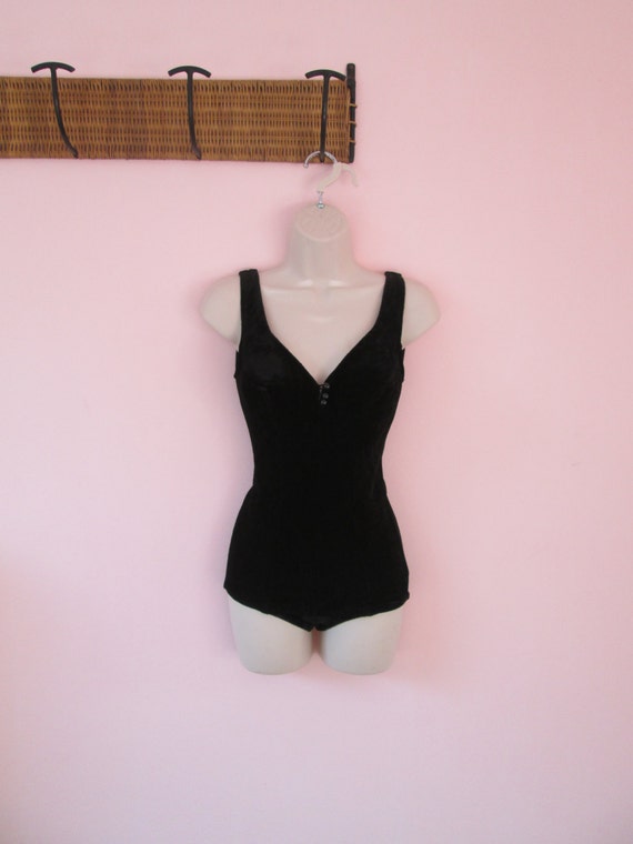 So Chic Vintage 1950s 50s Ink Black Velvet Risque