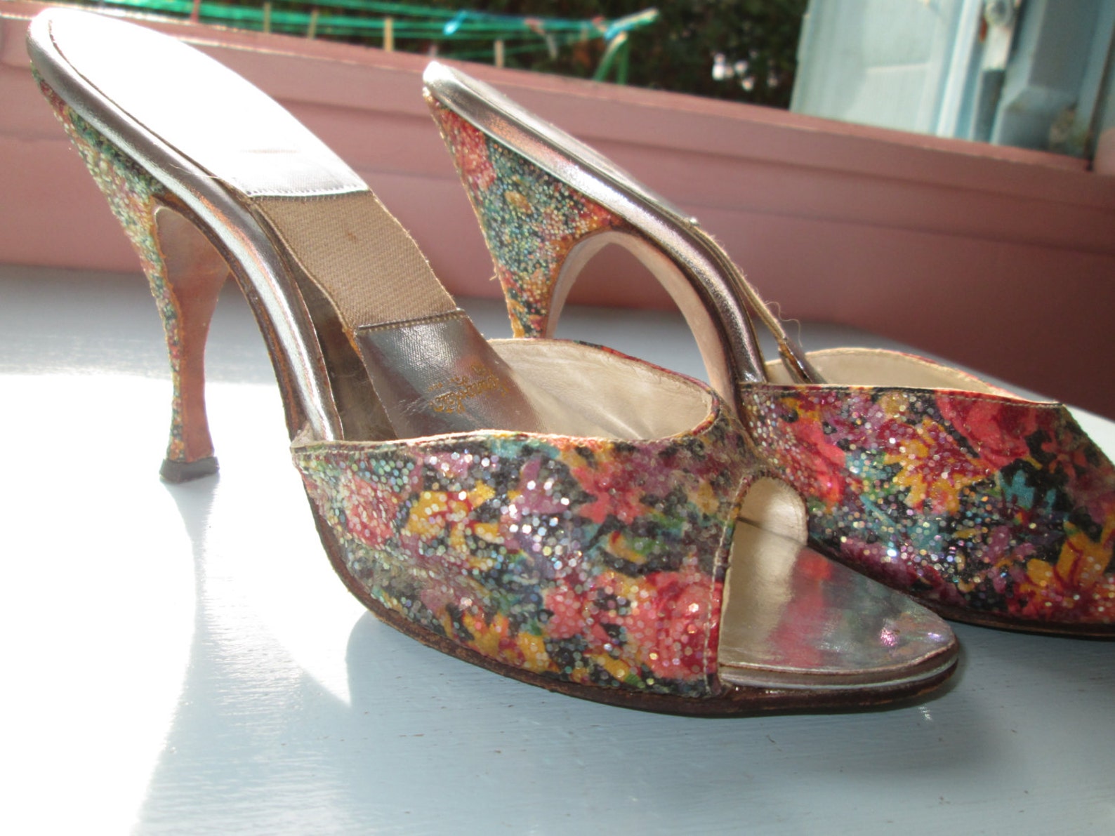 1950s Dazzling Darlene Springolators / Vintage 50s Sparkly Confetti ...