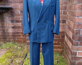 Traje francés Fletching de los años 30-40 / Chaqueta y pantalón vintage de lana a rayas finas en azul abeto, verde pavo real y gris de los años 30-40