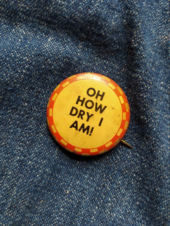 Vintage FASHIONETTE Buttons-Dark Red Buttons New Old Stock-Orig Card-Deadstock 58 inches