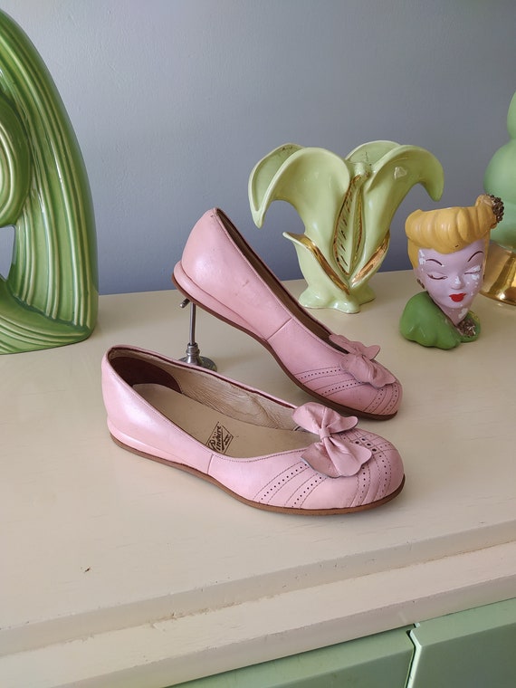 1940s Pauline Pretty Pink Flat Shoes / Deadstock 4