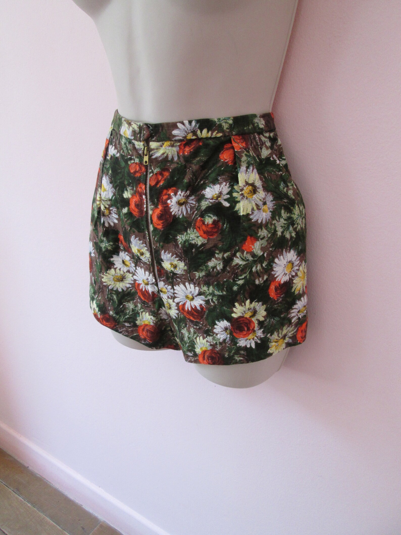 flower booty shorts
