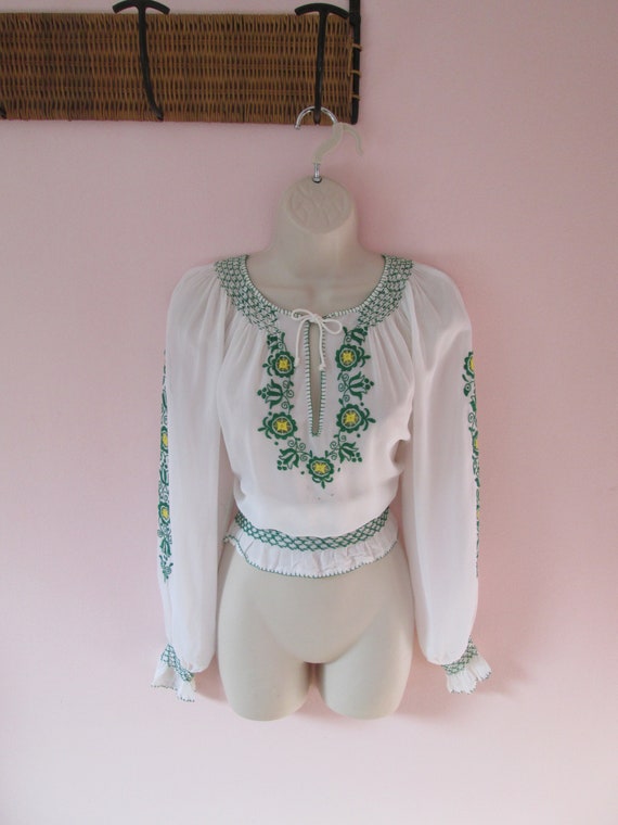 Exquisite Vintage 1940s 40s White Sheer Crepe Blou
