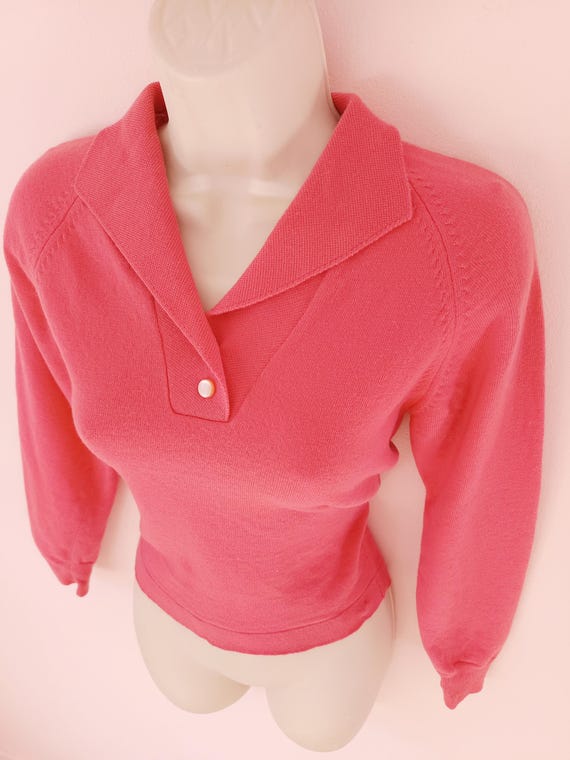 1950s Bubblegum Pink Bombshell Pullover / Vintage… - image 4