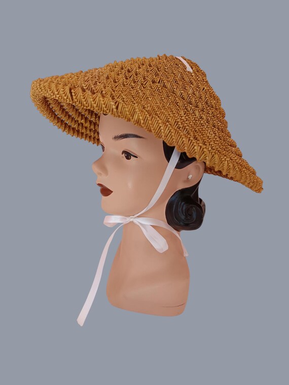 Like New!  Stunning Vintage Big Saucer Weaved Hat Like New!Stunning Vintage Big Saucer Weaved Hat main image 2