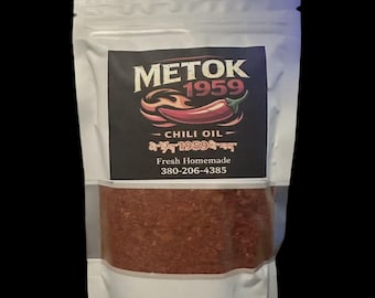 Vegetarian Spicy Dry Chili Powder, 500g Pouch, Homemade Small Batch Chili Seasoning for Momos, Noodles, Eggs & Rice, METOK 1959