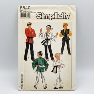 1980s Simplicity 8840 Kimono Karate Robe Pattern (Adult Sizes)