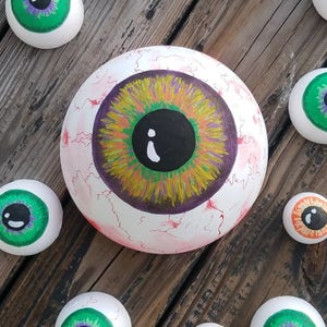 Halloween Wall Art, Eyeball Wall Art, Halloween Prop, Halloween Decor, Eyeball Decor