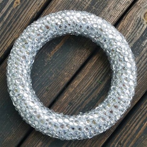 Gemstone Holiday Wreath: Glam Wedding Decor