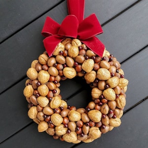 Nut and Berry Christmas Wreath: Real Walnuts, Pecans, Filberts
