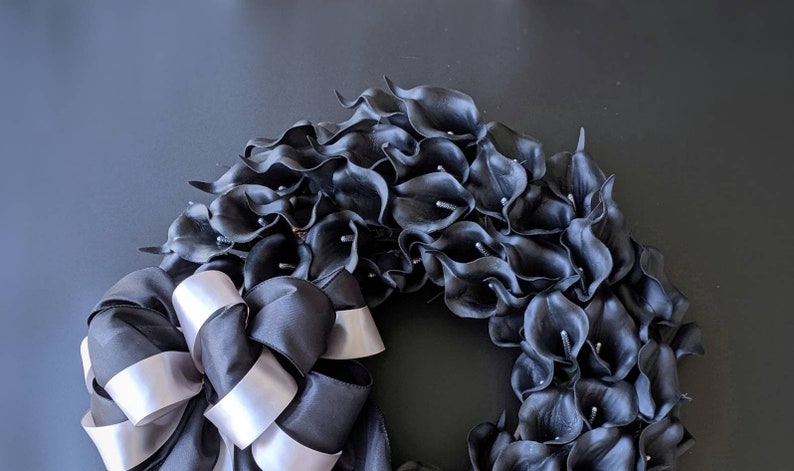 Halloween Wreath, Black Calla Lily Wreath, Black Wreath, Elegant Halloween Wreath, Wedding Wreath image 3