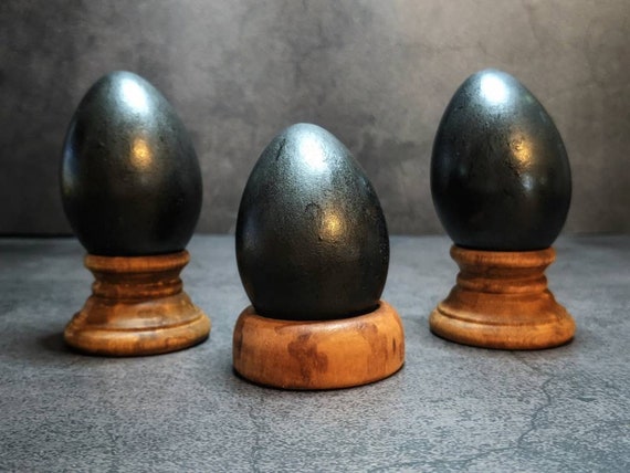 Gilded Easter Eggs: Set of Three Metallic Slate Decorative Eggs