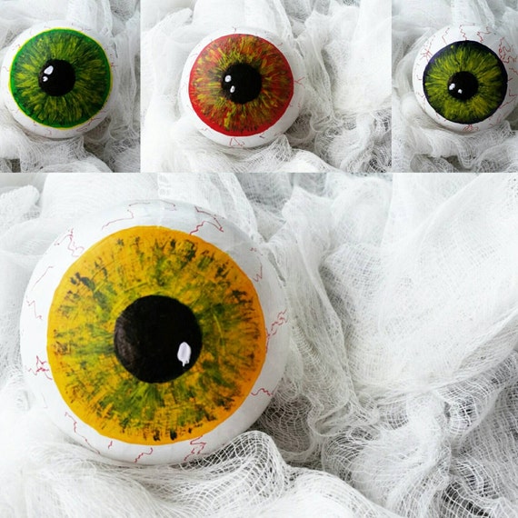 Jumbo Googly Eyeballs Photo Prop