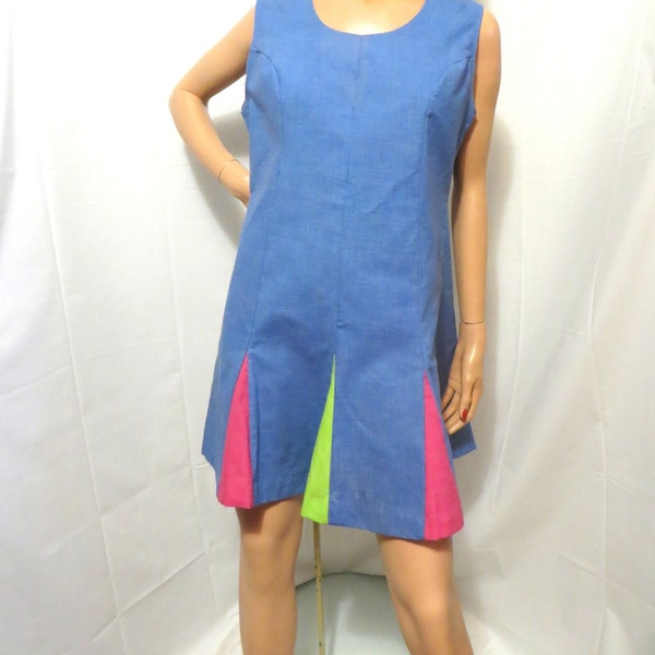 60s 70s Sleeveless Minidress, Loll Ease Casual Summer House Dress, Blue with Bright Color Insets at Hem. Size Large Volup Alert