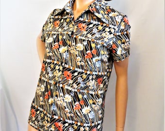 60s 70s Short Sleeve Top, Big Pointed Collar, Black Orange Gold Polyester Knit Flower Power Print Alex Coleman Button Up Blouse Shirt medium