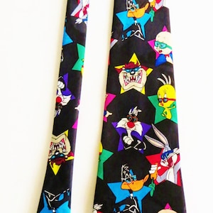 Bugs Bunny Tweetie Looney Tunes Cartoon Necktie, Porkie Pig Sylvester Taz Daffy, Negro fondo cómico dibujos animados novedad Necktie regalo para él