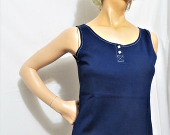 Débardeur en tricot bleu marine des années 70 avec surpiqûres blanches, pull sans manches en tricot de coton, taille vintage Medium