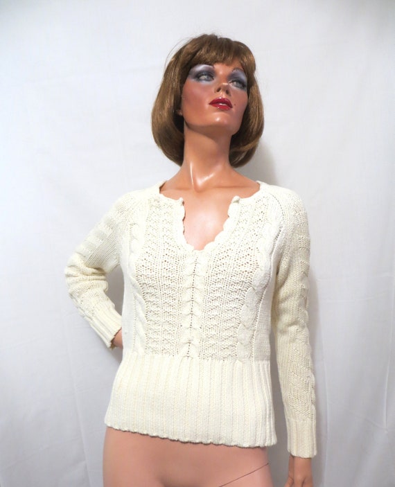 90s Tommy Hilfiger Cable Knit Sweater: Portrait V Neck, Ivory 