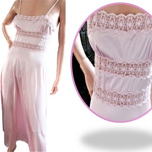 70s Pink Peignoir Set, Rosa Puleo Szule Annique, Stunning Vintage Lacy Nylon Long Nightgown and Robe 2 Piece Fine Lingerie Set Size Small image 8