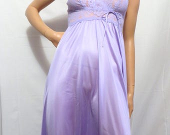 Vintage Olga Bodysilk Nightgown: Lavender Nylon Lace, Size Large