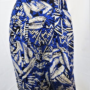 Rayon Hawaiian Skirt Royal Blue Black Tiki Print, Pleated A-Line Waistband Skirt, Side Buttons, size 14