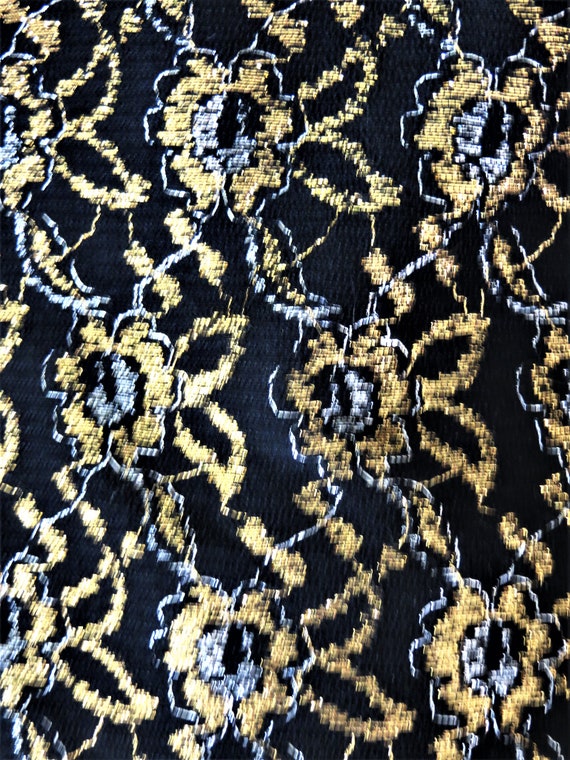 60s Black and Gold Brocade Top, Back Button Short… - image 4