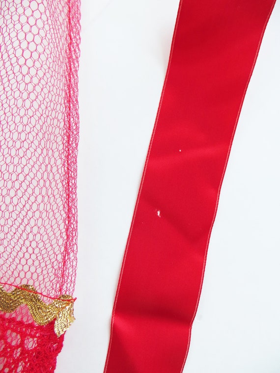 Christmas Red Net Apron, with Felt Sequins Beads,… - image 4