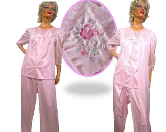 70s Pink Nylon Pajama Set: Vintage Lace Robe, Embroidered Flowers (Size Small Medium)