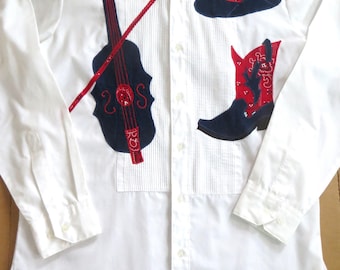 Country Western Appliqued Tuxedo Shirt, Cowboy Hat Boot Fiddle, Wing Tip Collar, Tucking Front, Size M