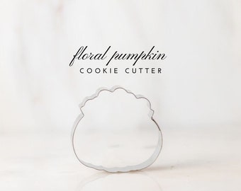 Floral Pumpkin Cookie Cutter - Custom cutters - sugar cookies