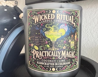 Wicked Ritual Candle Company - Practically Magic - Realizzata a mano in Colorado - Candela da 11 oz (312 g) in cera di soia al 100%.