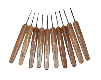 Bamboo Crochet Hook Set: 10pc DIY Knitting Needles (0.75mm-3.0mm)