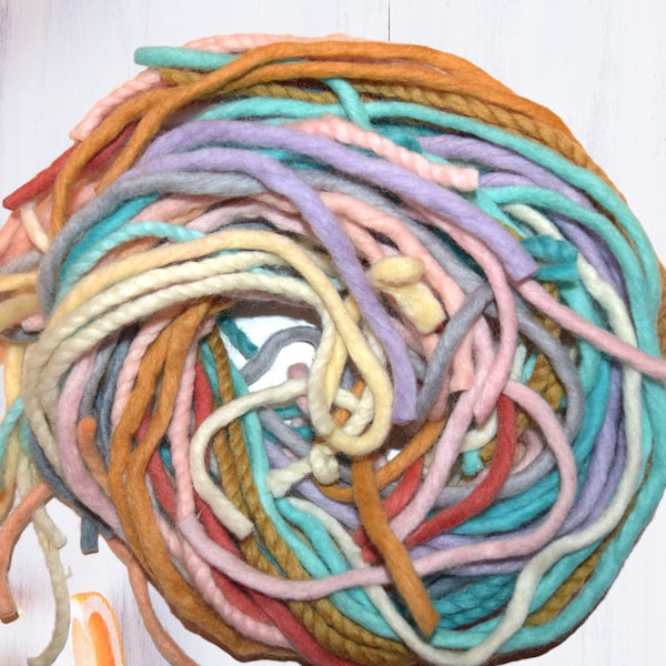 NEW 100 g Grab bag Felted 100%wool rope Yarn Multicolored