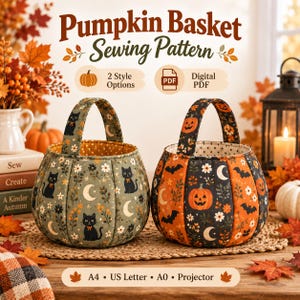 Puede incluir: Un patrón de costura digital para una cesta de calabaza con dos opciones de estilo. La imagen muestra dos cestas de tela: una verde salvia con gatos negros y lunas, y una naranja y negra con calabazas, murciélagos y flores. Texto: Pumpkin Basket Sewing Pattern.