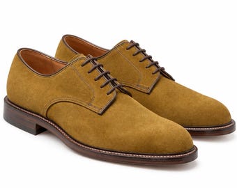 Mosterdkleurige suède derbyschoenen voor heren, handgemaakte geklede schoenen met leren zool.